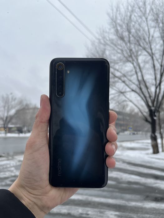 Телефон Realme 6 pro