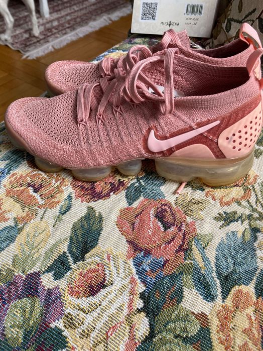 Naik маратонки в много добро състояние