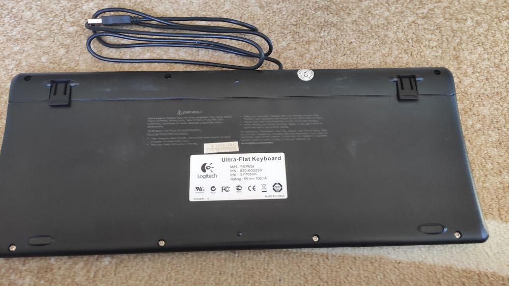 Клавиатура Logitech Ultra-Flat