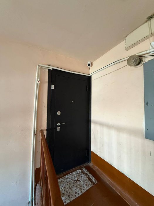 Срочно продается 3х комнотнач квартира