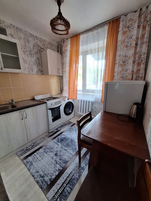 Чистая 1 комнатная в центре