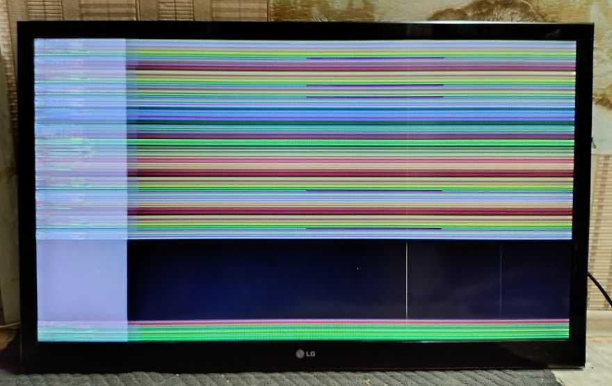 Телевизор LG на запчасти