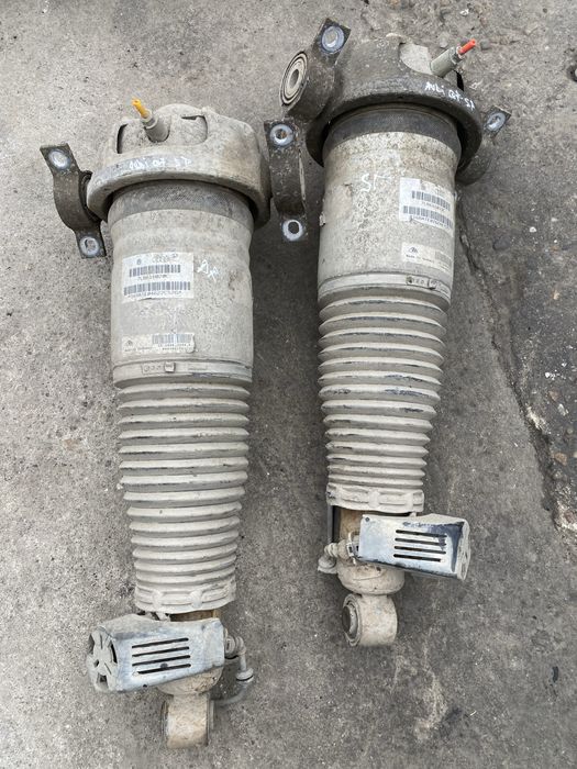 Perne Spate St/Dr Audi Q7 An 2006/2012 Pret 400 lei buc