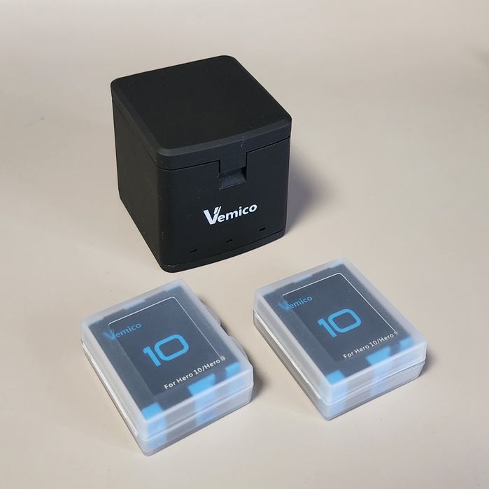set 2 baterii Vemico pentru GoPro Hero 10 / Hero 9 + încărcător