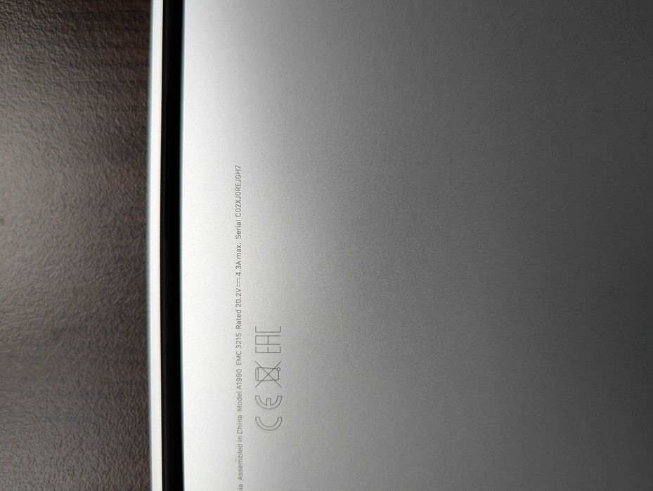 Apple MacBook Pro 15" 2018 (A1990), Intel Core i9, 32GB RAM, 256GB SSD