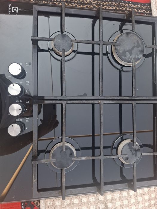 Продам  газовые поверхности Electroluxe