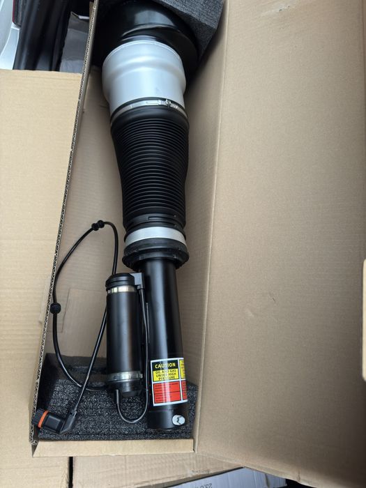 2 бр. Предни амортисьори с въздушни възглавници за S class w221