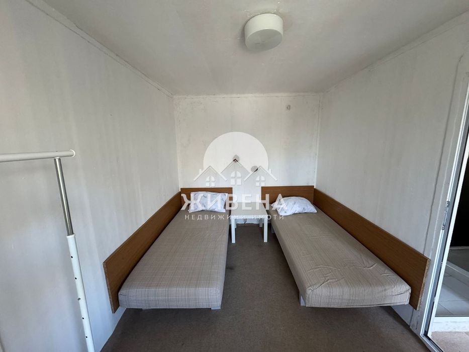 Инвестиционен имот, бунгала, с.Шкорпиловци, РЗП: 455 кв.м