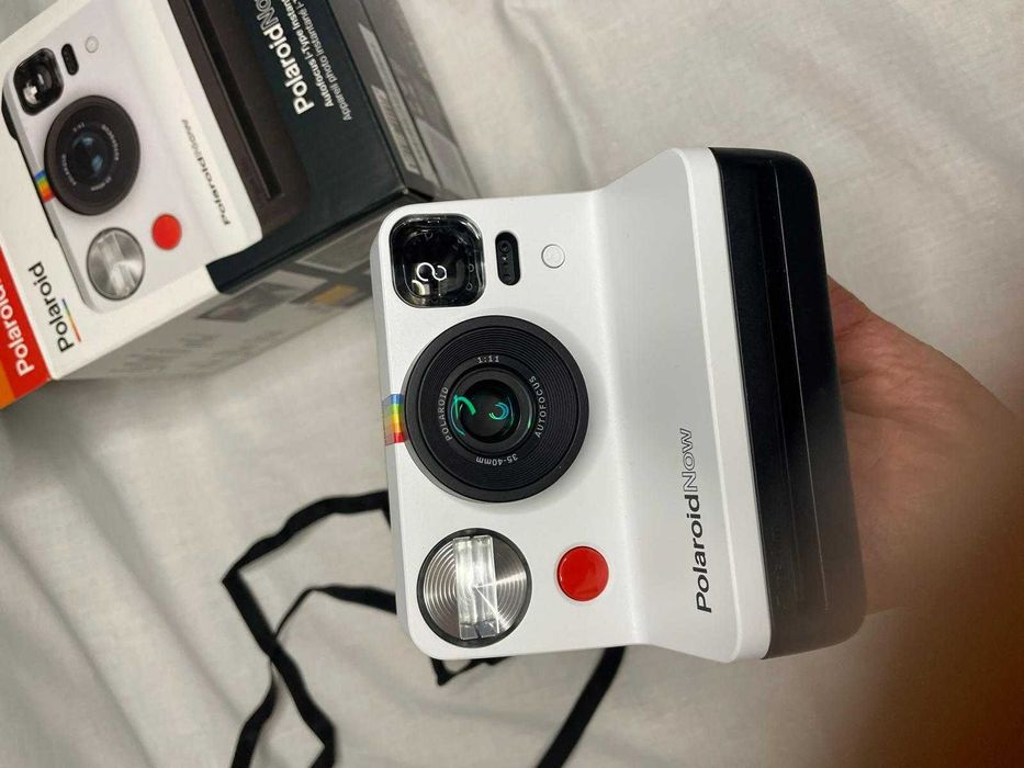 Polaroid Now - Aparat foto instant B&W