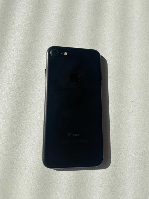 iphone 7 КАТО НОВ 100 % БАТЕРИЯ