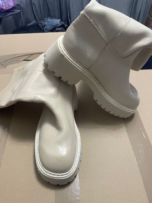 Pantofi sport si pantofi casual