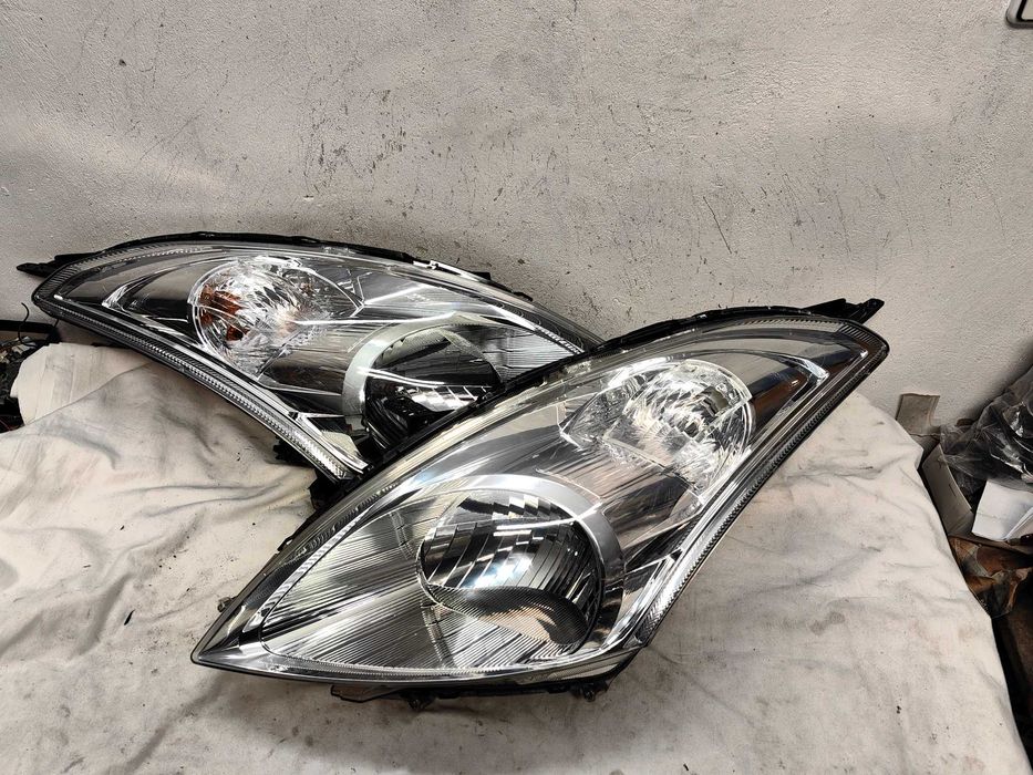 Оригинални  фарове Сузуки Суифт  Suzuki Swift