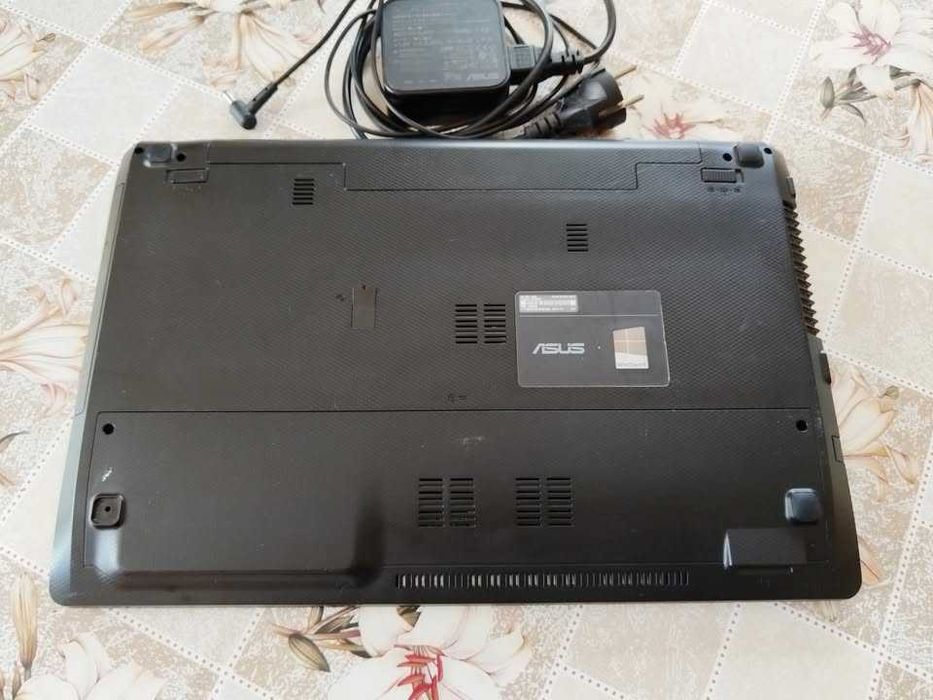 Лаптоп Asus K55A