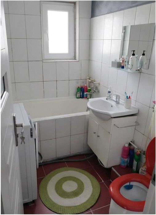 ULTRA-CENTRAL Petroșani! Apartament 2 Camere Modern, Renovat, Bloc Izolat, Lift Nou, 250€