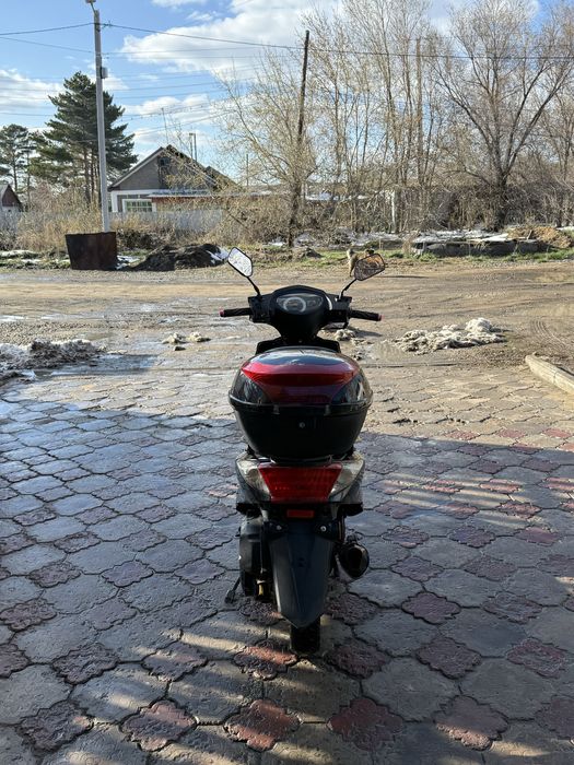 Скутер м8 125 кубов