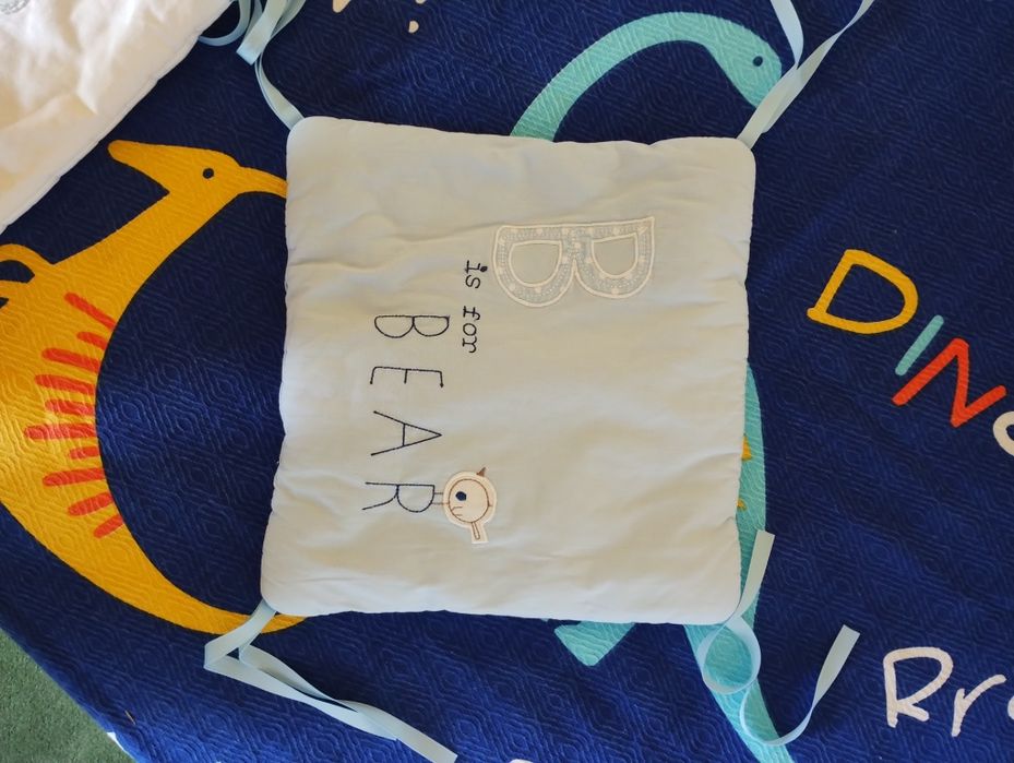 Лот обиколник за кошара и килимче