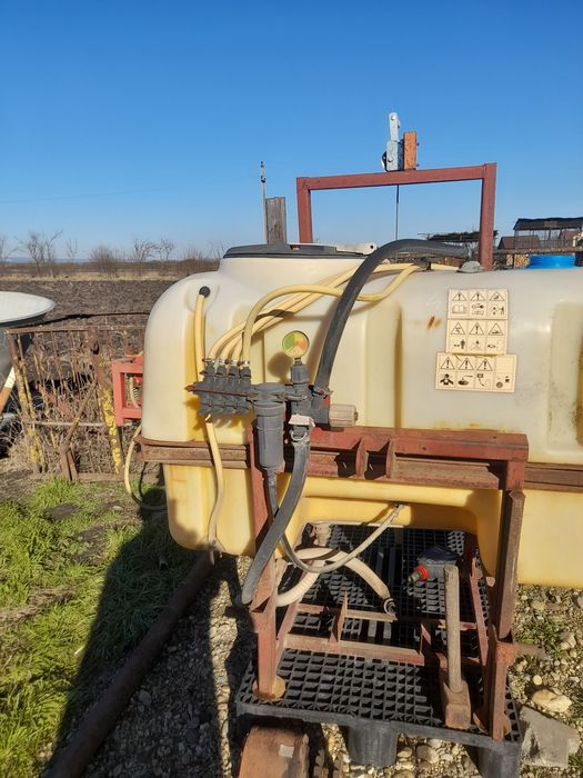 Vând pompă de ierbicidat