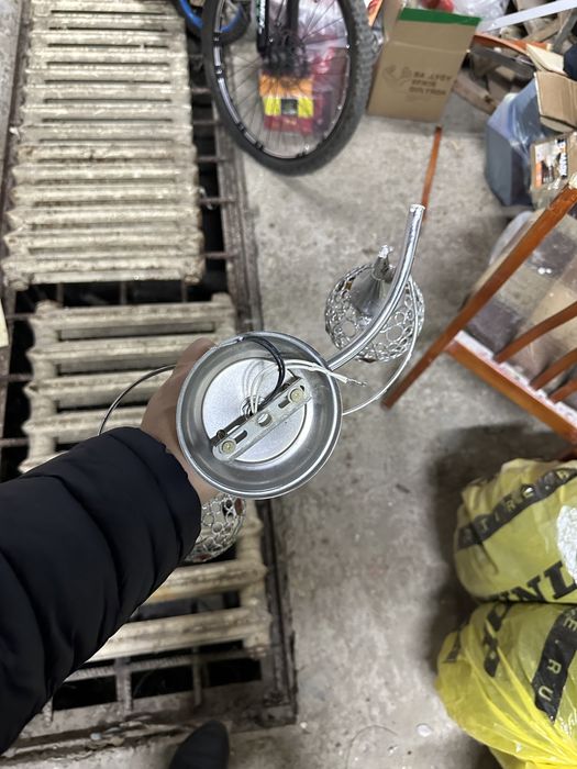 Продам люстры , в рабочем состоянии.