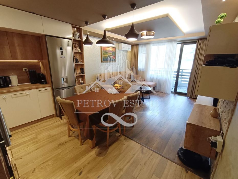 Продава се Тристаен апартамент в Велинград - 98 кв.м за 1684 €/кв.м - Снимка #3