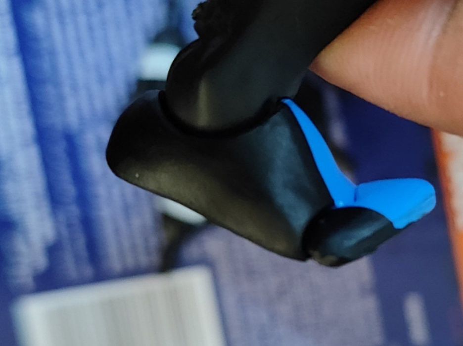 Продаю фигурку человека паука