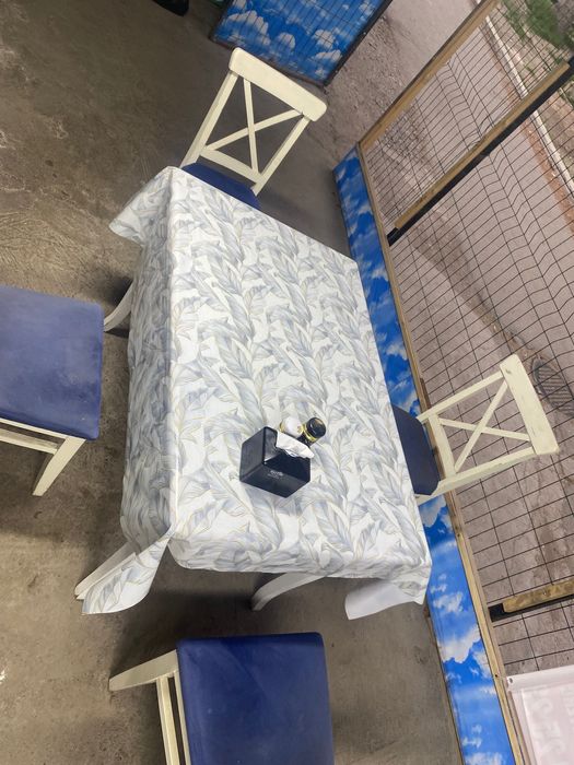 Продам стол и стулья