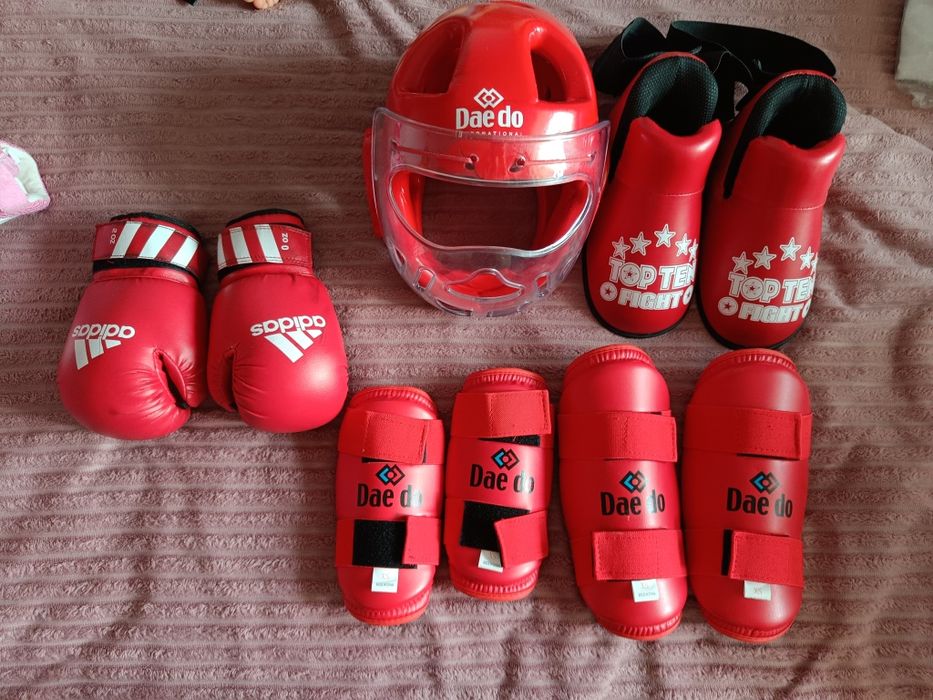 Кимоно. Тхэквондо, каратэ