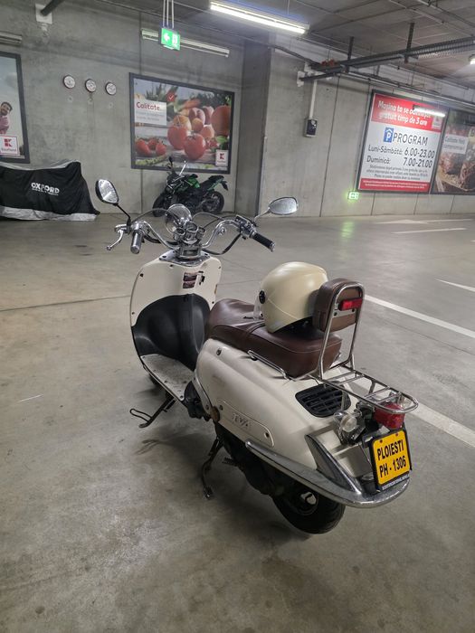 Scuter Retro 49cc Fara Permis