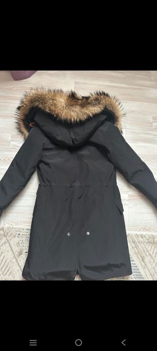Продаётся зимняя парка новая