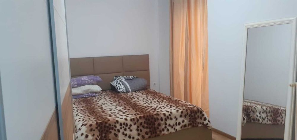 Închiriez sau vand apartament spațios 3 camere în centrul București