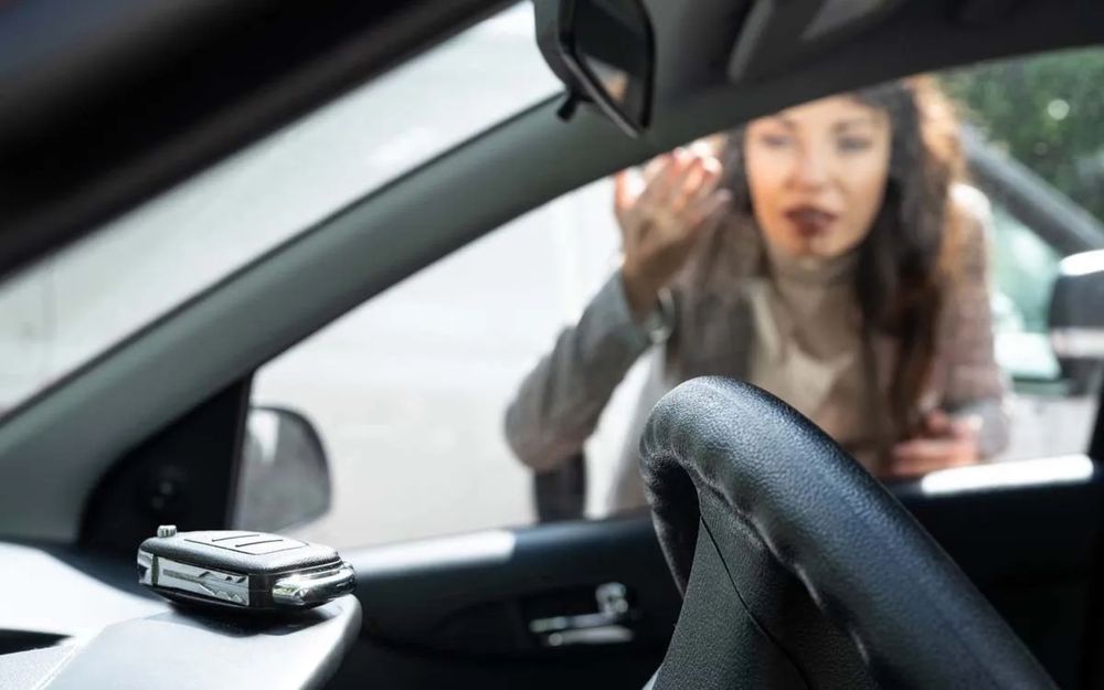 Deblocari auto profesionale ,deblocari masini