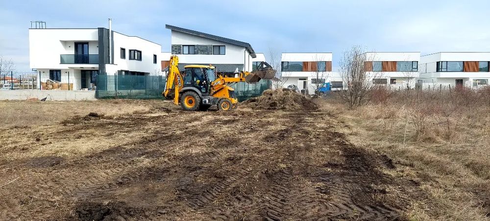 defrisari teren cu buldoexcavator