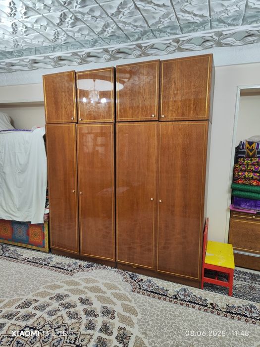 Срочно!!! Мебель для спальных комнат. Состояние отличное.