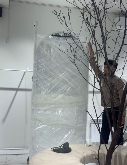 Продам зеркала и шкаф