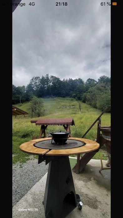 Grătar hexagonal cu plita rotundă oțel  gratarean.com