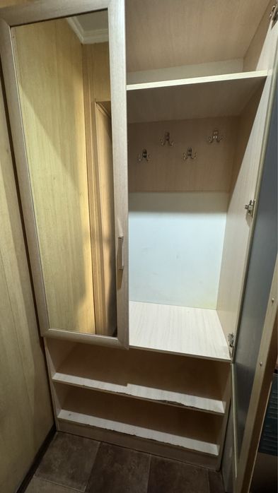 Прихожка срочно!