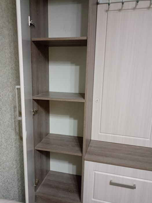 Прихожая новая мебель