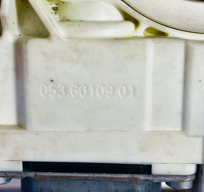 Motoras macara  geam dreapta fata 9647442180 Citroen C4 prima generat