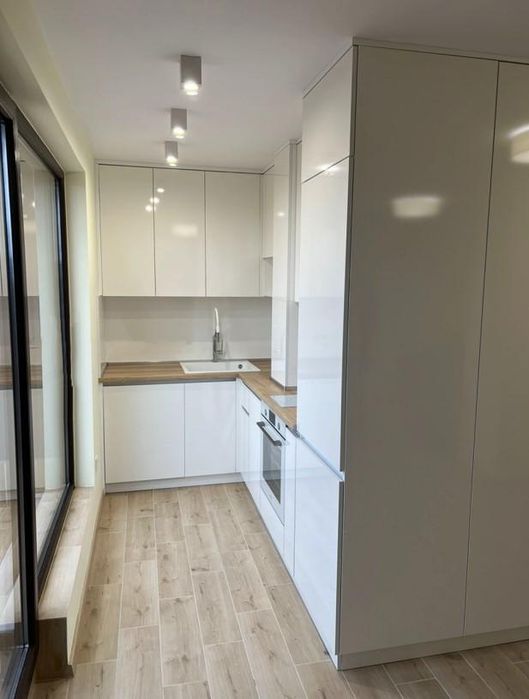 Дава се под наем Двустаен апартамент в София, Зона Б-5 - 57 кв.м за 825 € - Снимка #2