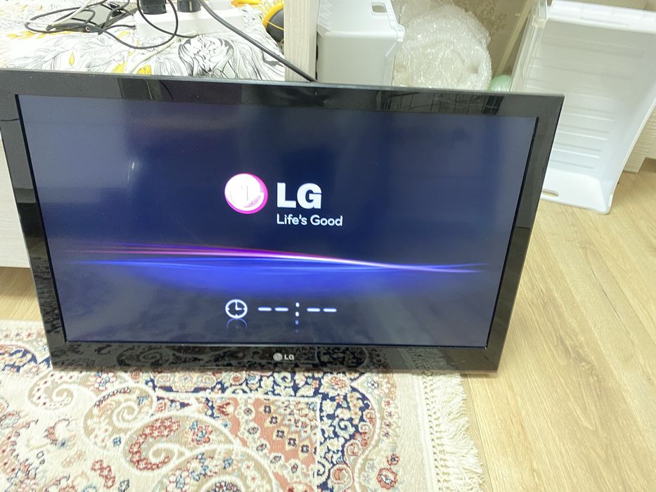 Телевизор LG 32 диагональ, HDMI 1,2,3
