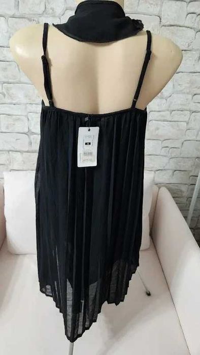 Rochie plisata Savida marimea 42 dar eu zic ca merge mai mic,noua