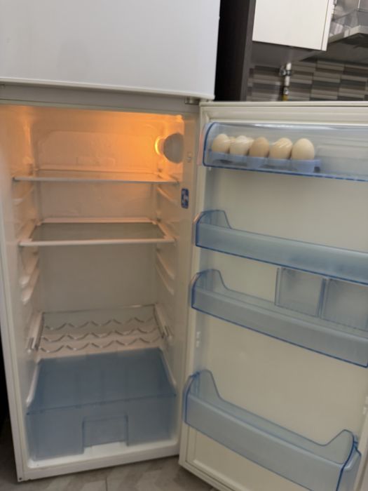 Холодильнькик Beko