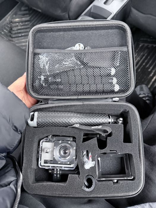 Camera Profesionala Cu Husa Si Accesori