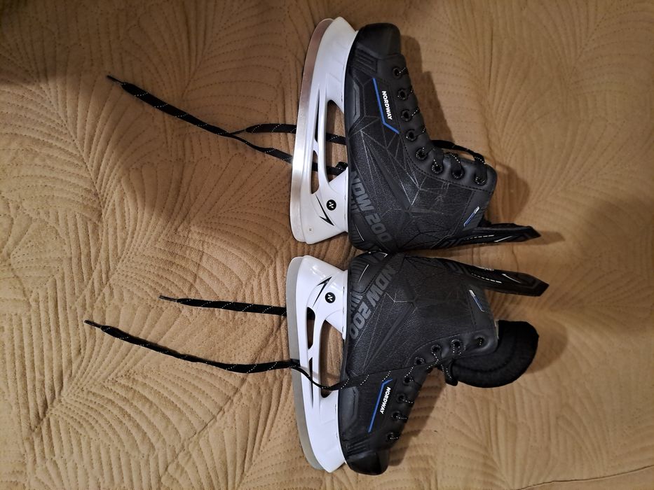 Новые коньки детские