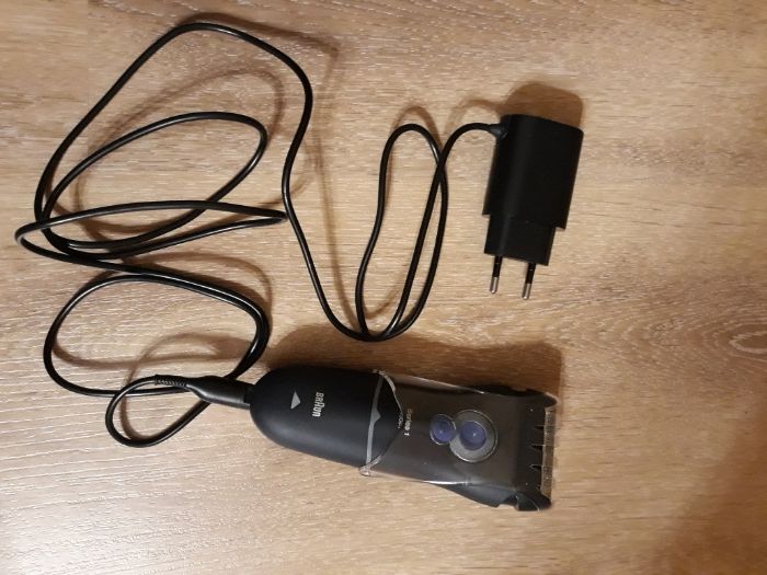 Електрическа самобръсначка Braun 130S 2in1