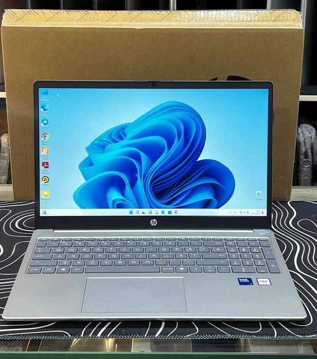 HP Laptop 15-fd1024nq core 5 120U 8/256/Display 15'6 FHD IPS