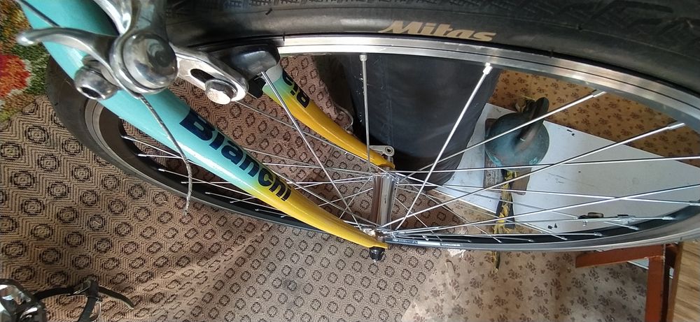 Шоссейник Bianchi