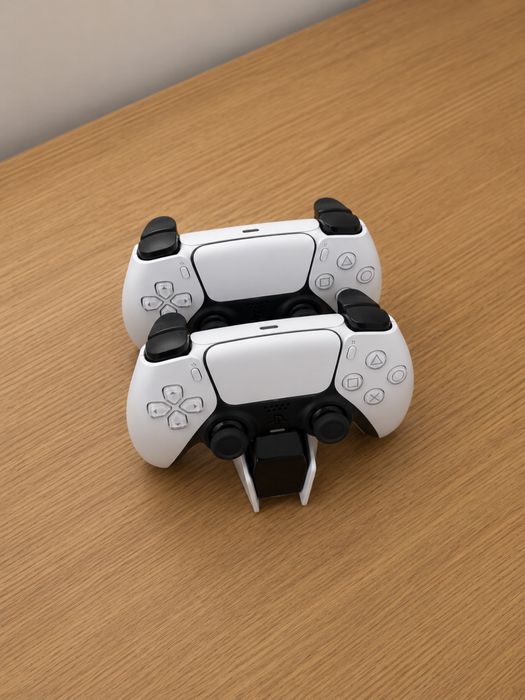 Продам PS5 в идеальном состоянии