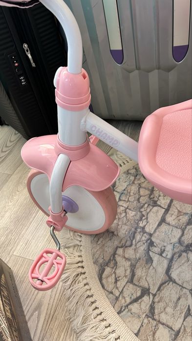 Трехколесный велосипед