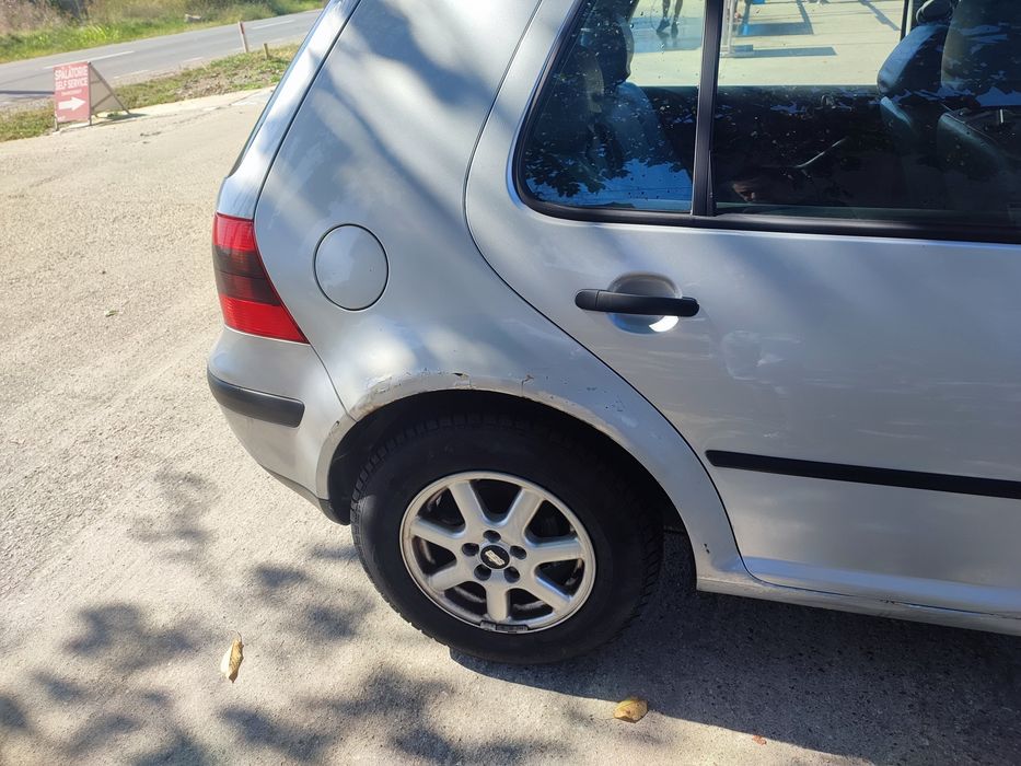 Vând pentru reparare sau piese