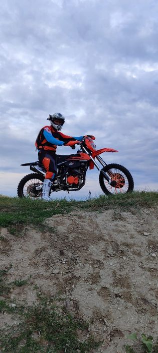 Продам мотоцикл Zummav